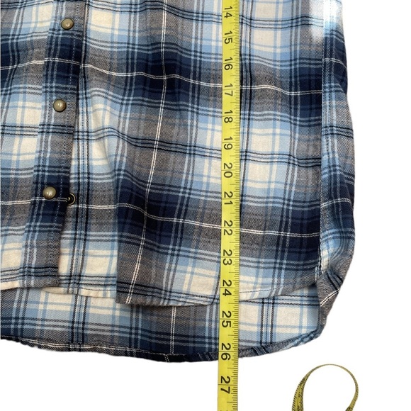 Jachs Girlfriend BAE blue plaid long sleeve snap button down cotton flannel med - Picture 11 of 15